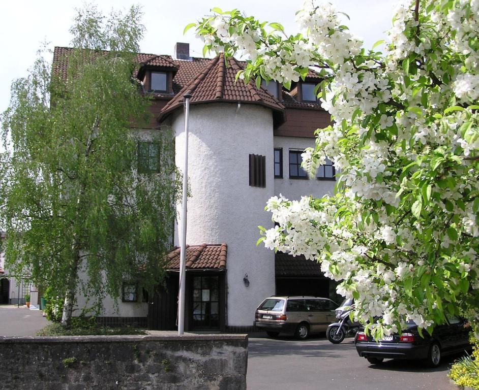 Hotel Pfaffenhof Lich Extérieur photo