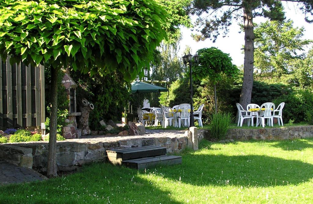 Hotel Pfaffenhof Lich Extérieur photo